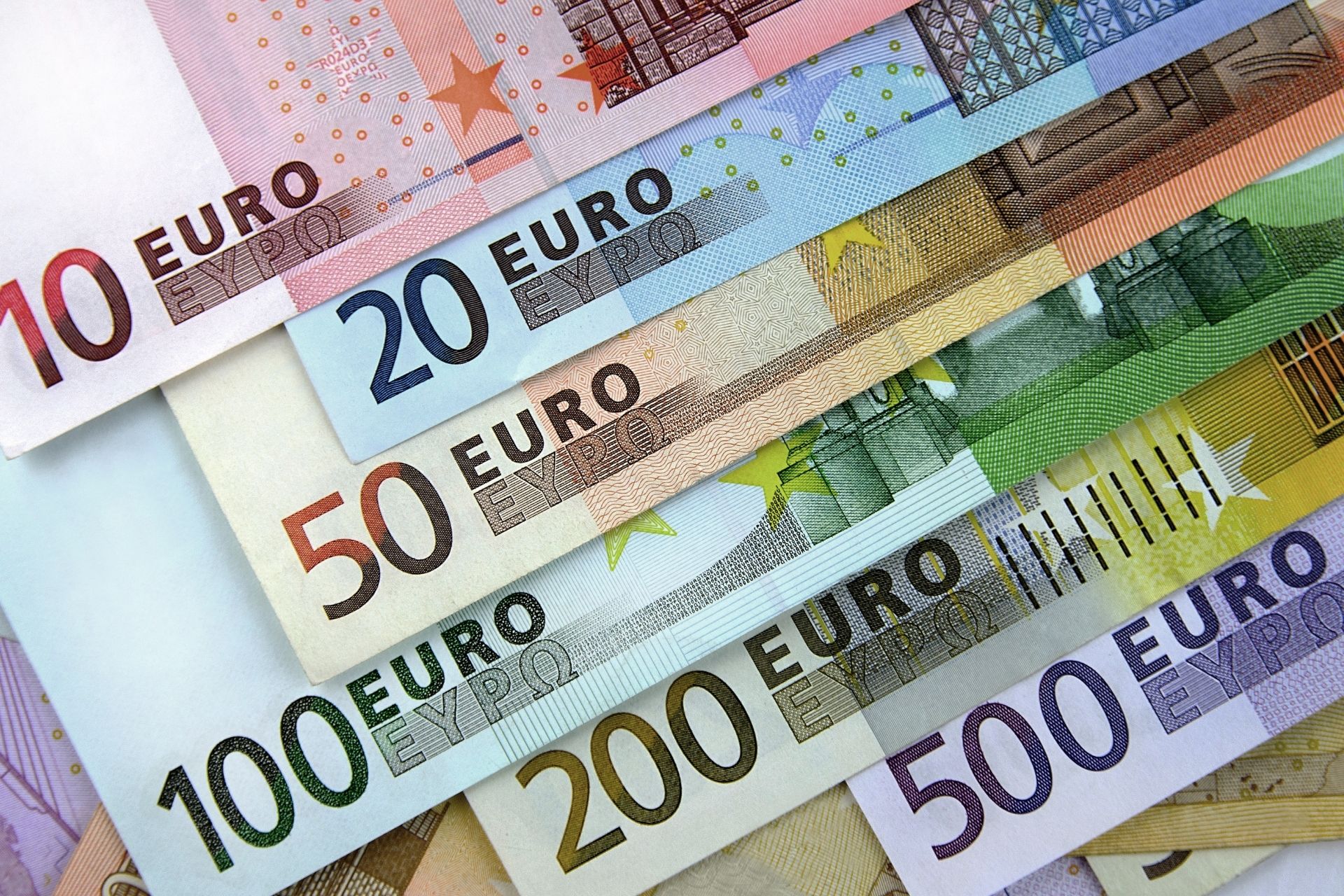 dupa amiaza Educația școlară 鍔 cât este euro la cursul valutar mai tare Inspecta la sută